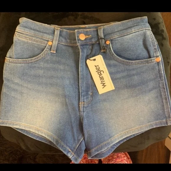 Wrangler shorts - Picture 2 of 7